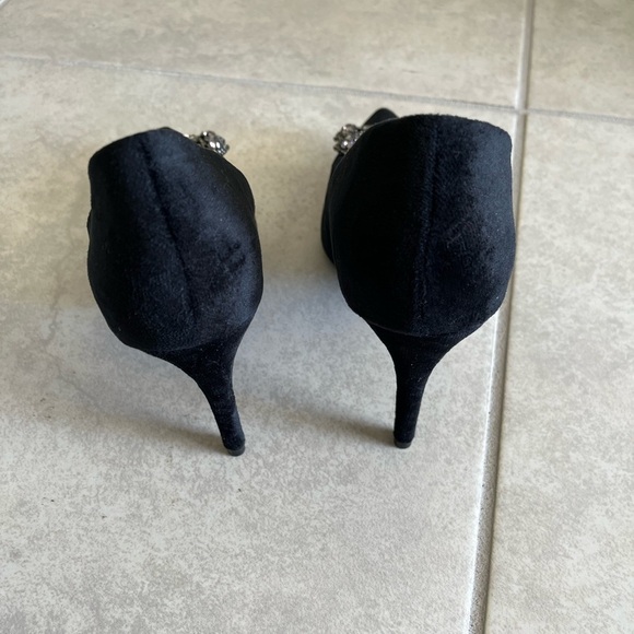 Reserved women’s black heel pumps size 38 eur/ 7.5 US jewels mother of the bride - Picture 3 of 6
